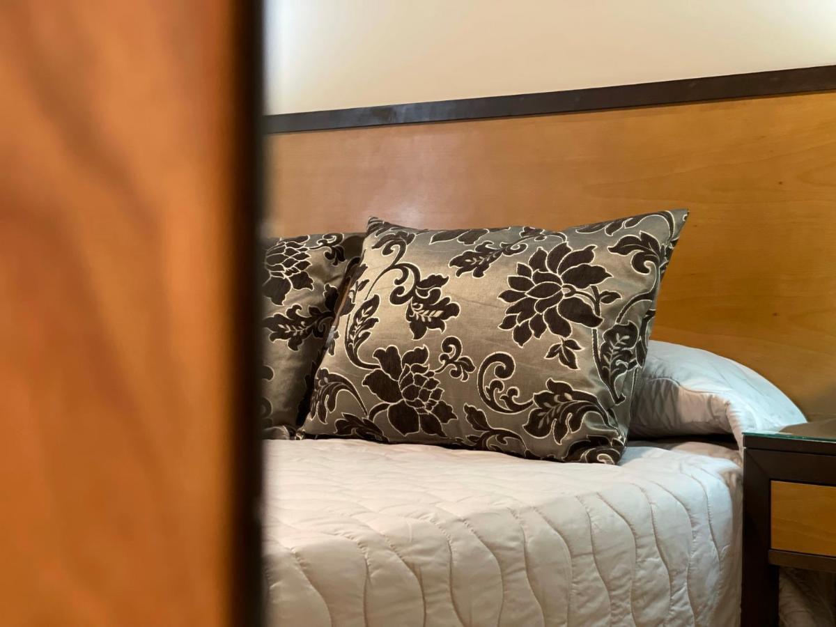 Aparthotel Arenteiro Carballino Ngoại thất bức ảnh