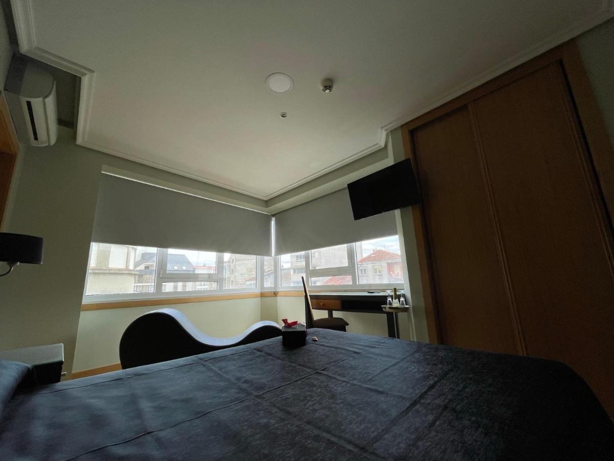 Aparthotel Arenteiro Carballino Ngoại thất bức ảnh